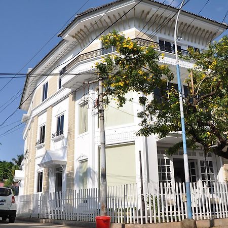 Daffodils Spice Court Ξενοδοχείο Kochi Εξωτερικό φωτογραφία